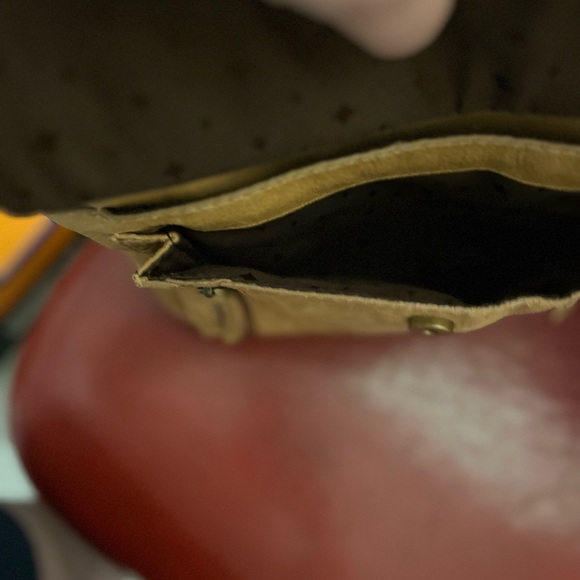 Fossil leather purse with built in wallet - Picture 4 of 9